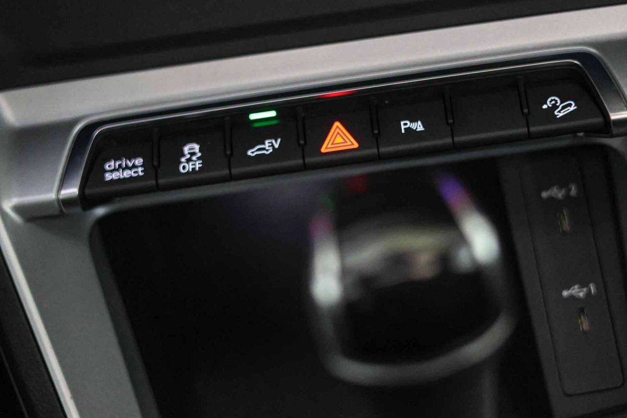 Audi Q3 Sportback 45 TFSIe S tronic **Techo panorámico** - Foto 48