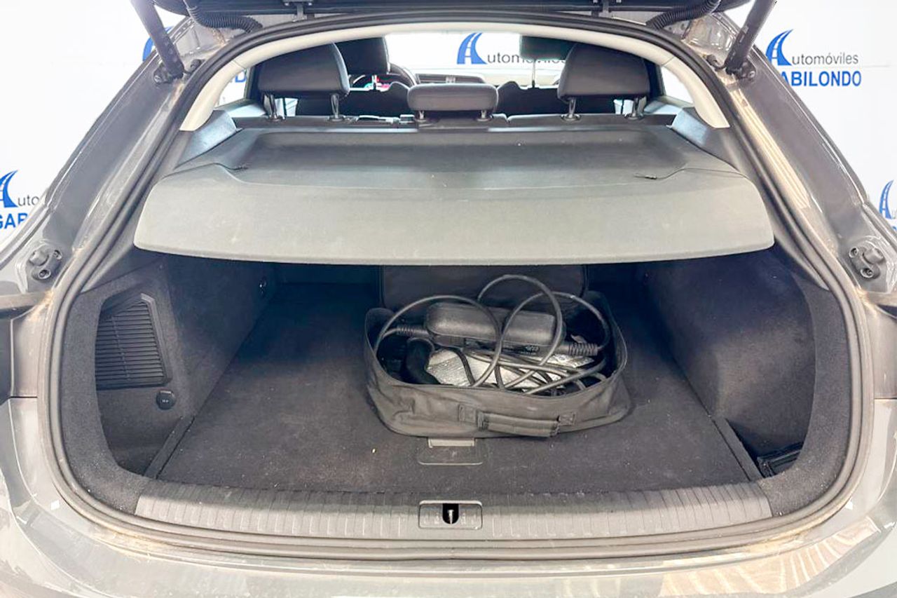 Audi Q3 45 TFSI e 180kW (245CV) S tronic **Techo panorámico** - Foto 9