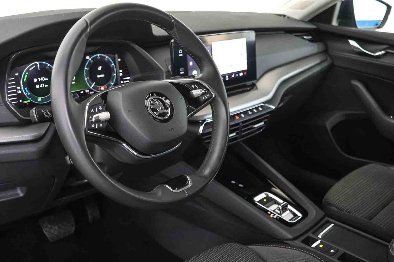 Skoda Octavia Combi 1.4 TSI 110kW/150kW DSG PHEV Ambit - Foto 6
