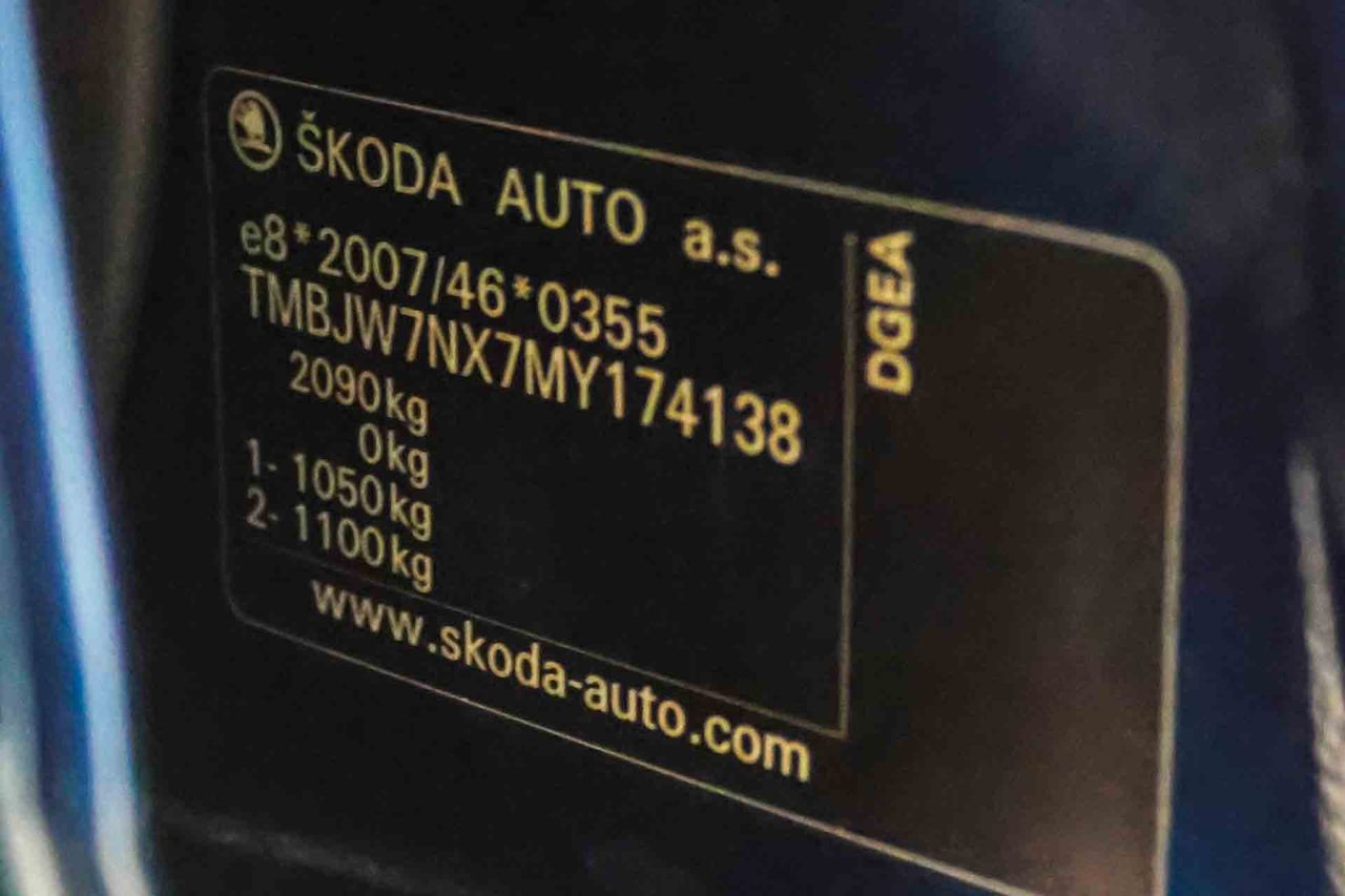 Skoda Octavia Combi 1.4 TSI 110kW/150kW DSG PHEV Ambit - Foto 8