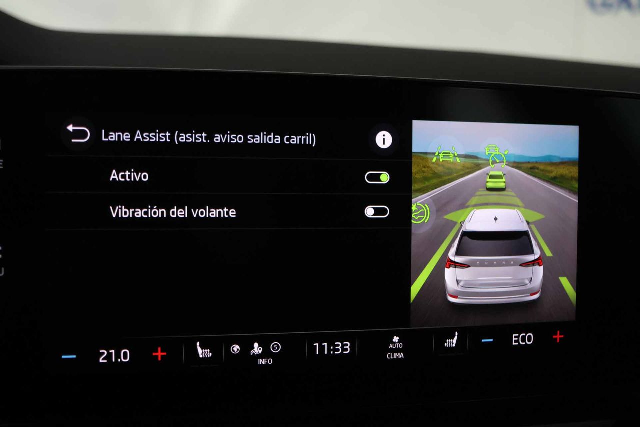 Skoda Octavia Combi 1.4 TSI 110kW/150kW DSG PHEV Ambit - Foto 74