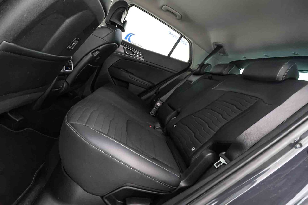 Kia Sportage 1.6 T-GDi HEV 171kW (230CV) Tech 4x2 - Foto 48