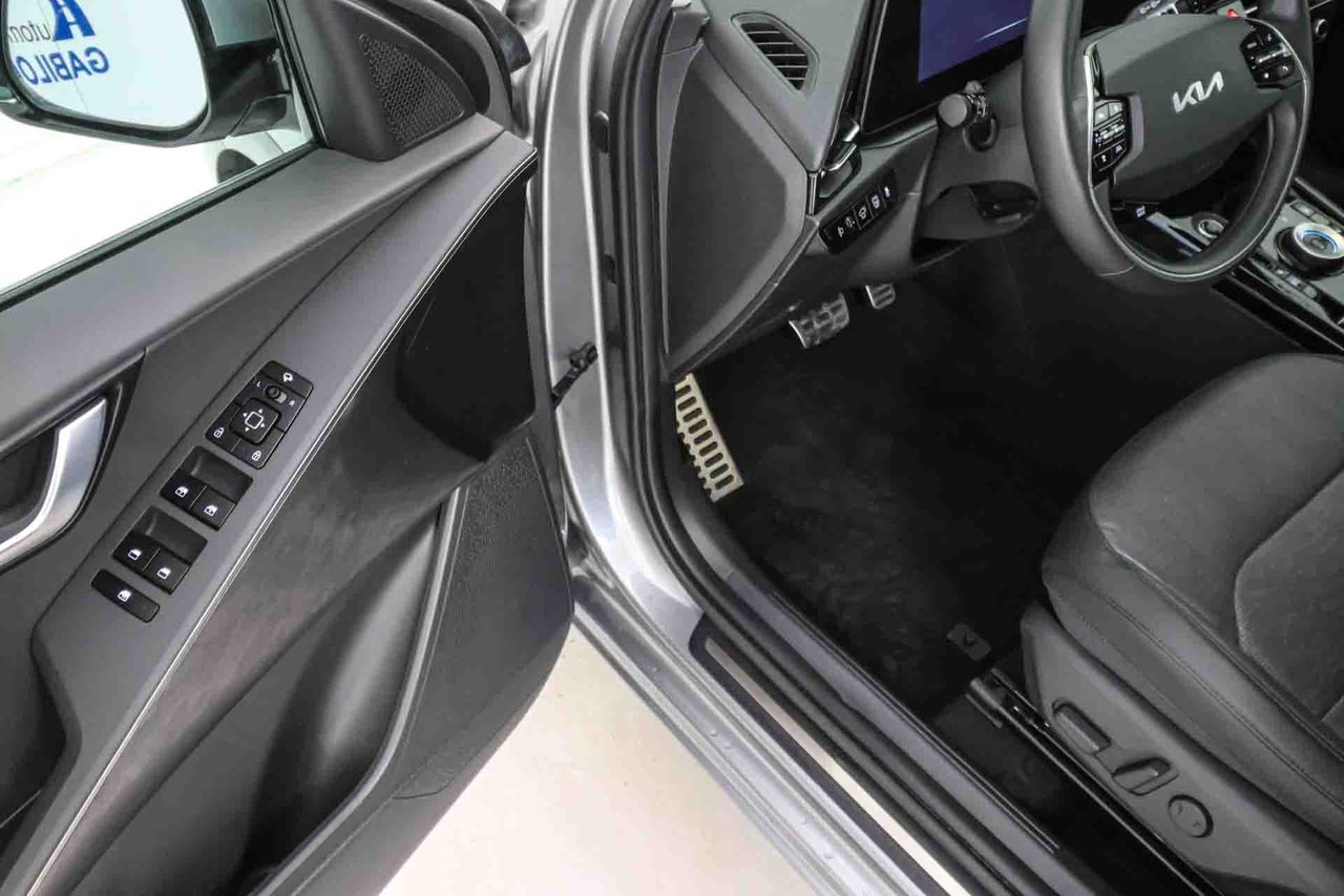 Kia Niro 1.6 GDi HEV 104kW (141CV) Emotion - Foto 30