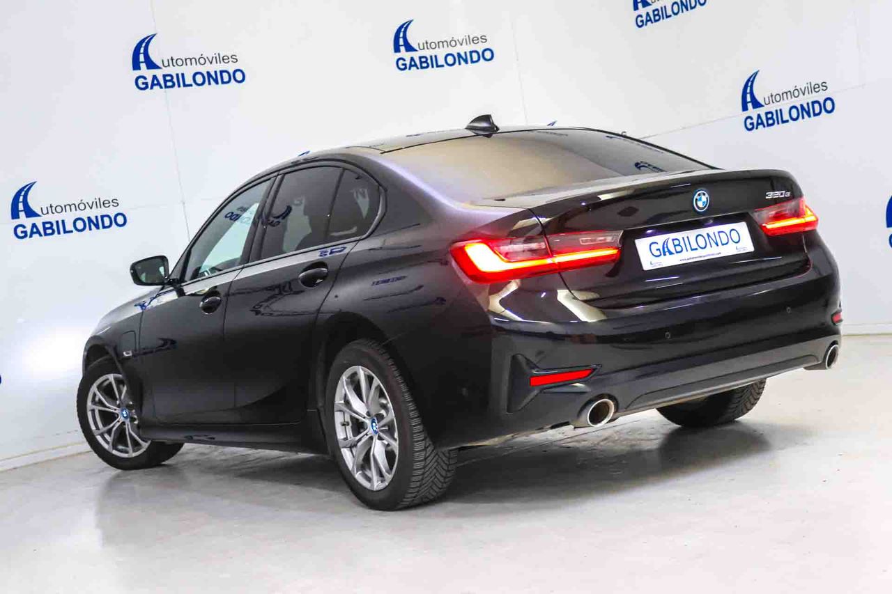 BMW Serie 3 320e - Foto 17