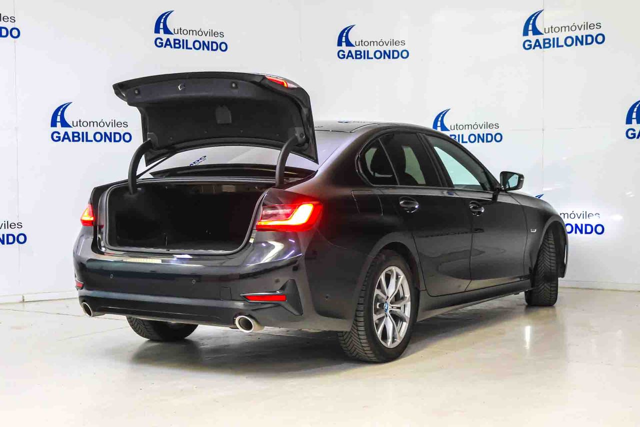 BMW Serie 3 320e - Foto 21