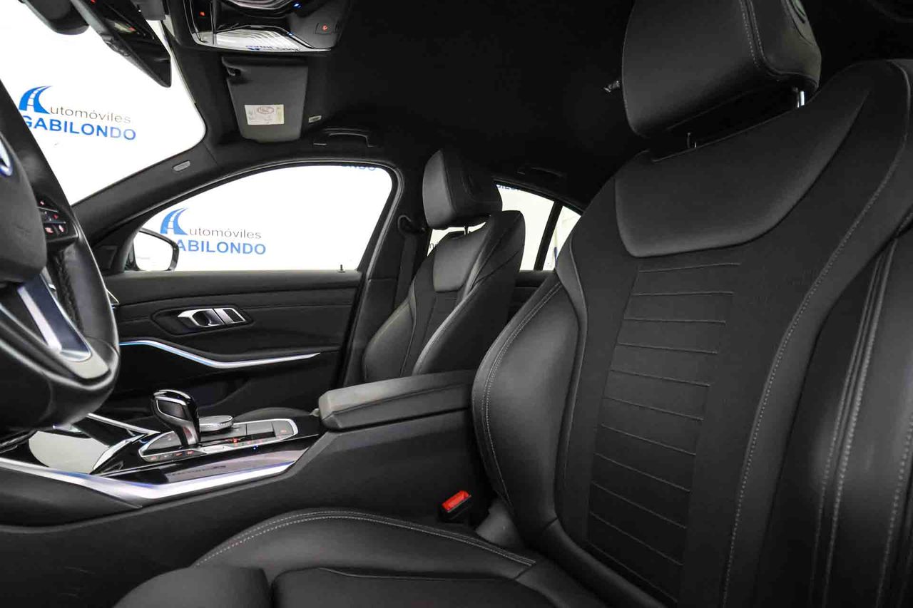 BMW Serie 3 320e - Foto 32