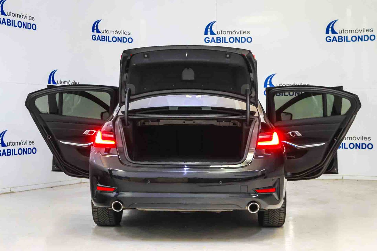 BMW Serie 3 320e - Foto 29