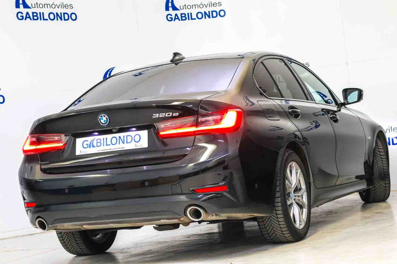 BMW Serie 3 320e - Foto 30