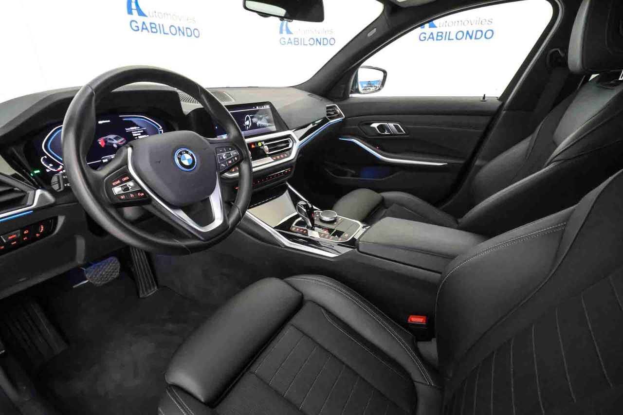 BMW Serie 3 320e - Foto 31