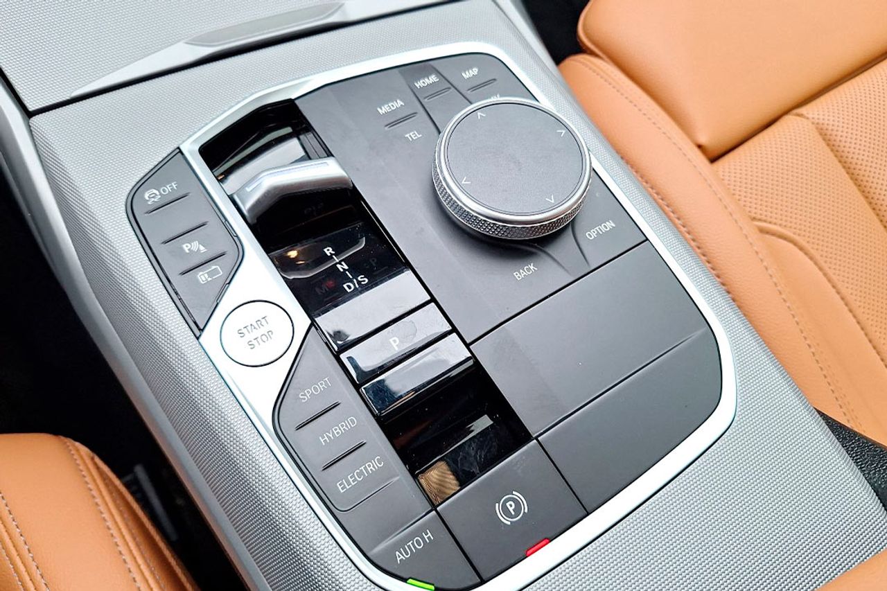 BMW Serie 3 320e **Techo panorámico** - Foto 8