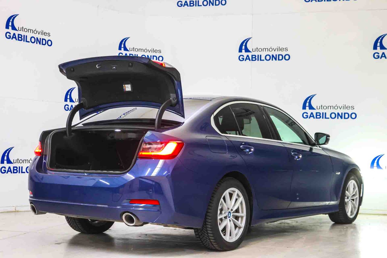 BMW Serie 3 320e **Techo solar** - Foto 21