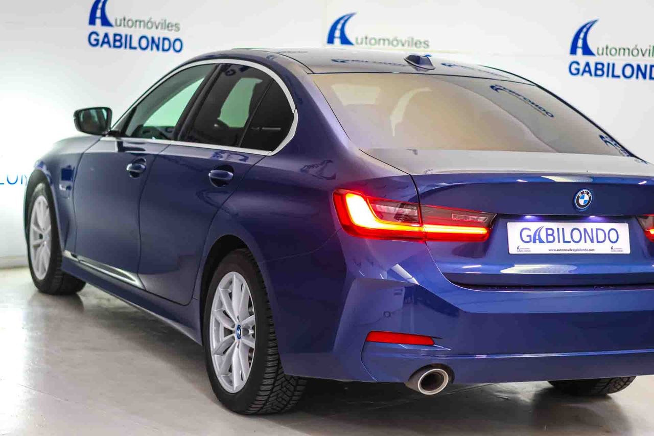 BMW Serie 3 320e **Techo solar** - Foto 32