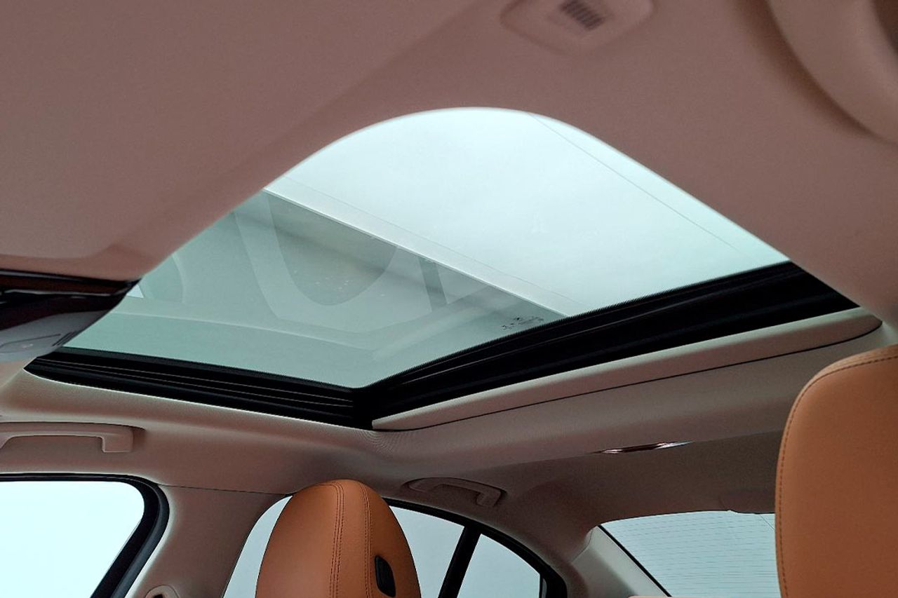 BMW Serie 3 320e **Techo panorámico** - Foto 10