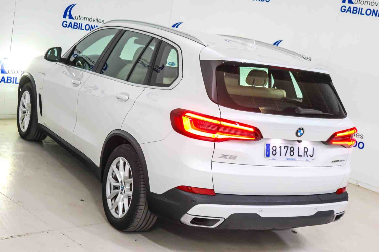 BMW X5 xDrive45e - Foto 18