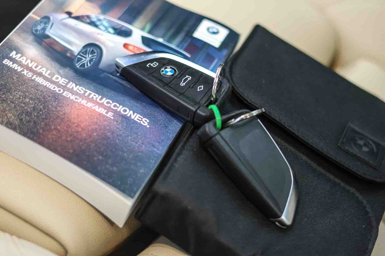 BMW X5 xDrive45e - Foto 78