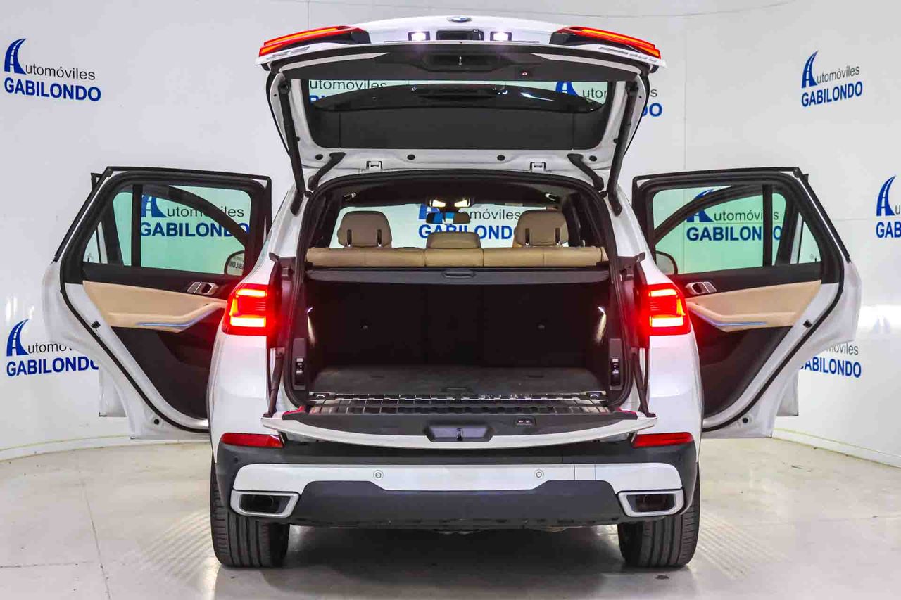 BMW X5 xDrive45e - Foto 31