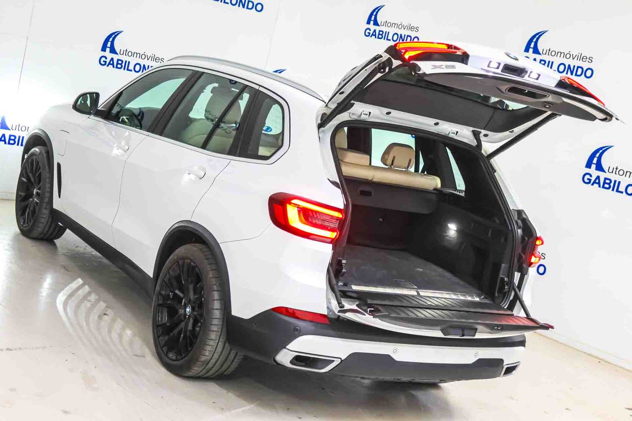 BMW X5 xDrive45e - Foto 26