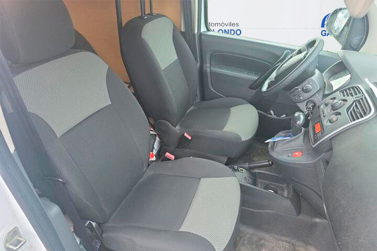 Renault Kangoo E-Tech ZE Confort - Foto 7
