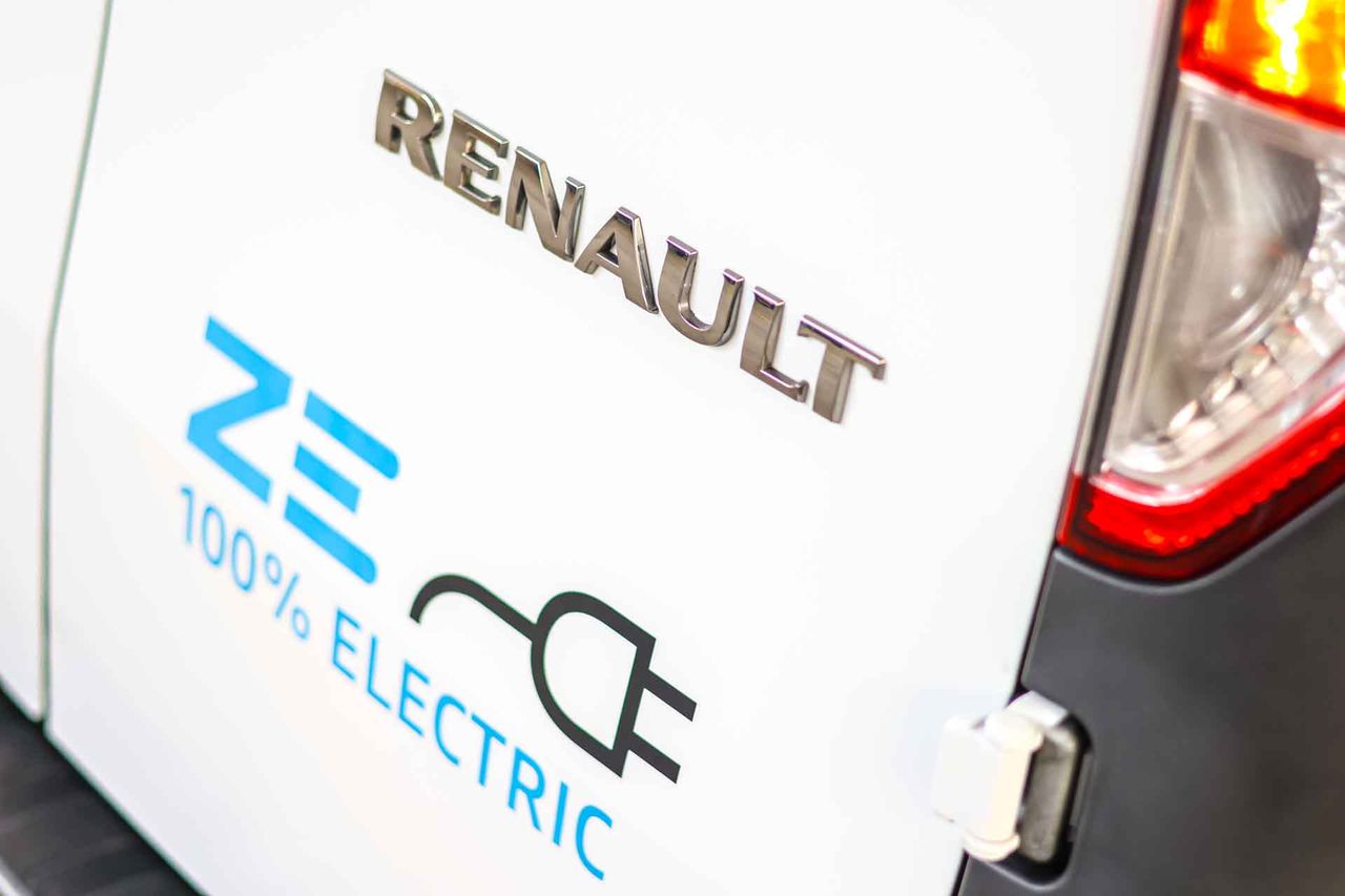 Renault Kangoo E-Tech ZE Confort - Foto 18