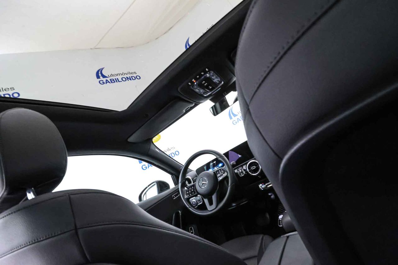 Mercedes Clase A Sedán A 200 - Foto 30