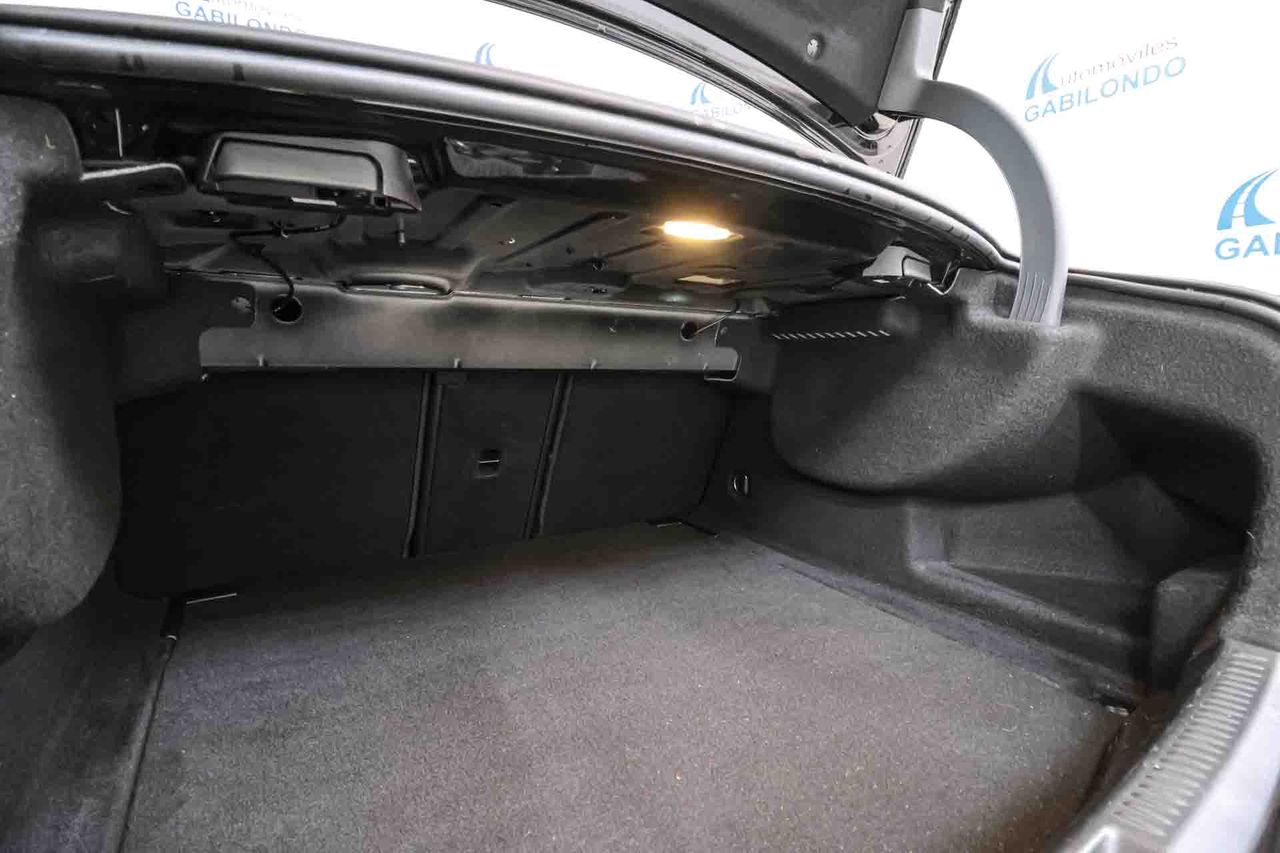 Mercedes Clase A Sedán A 200 - Foto 58