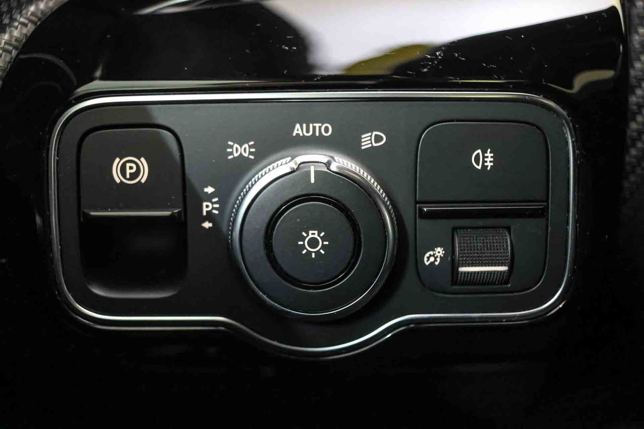 Mercedes Clase A Sedán A 200 - Foto 34