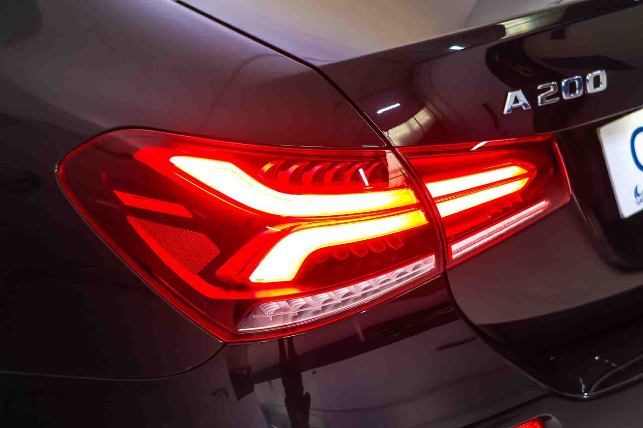 Mercedes Clase A Sedán A 200 - Foto 18