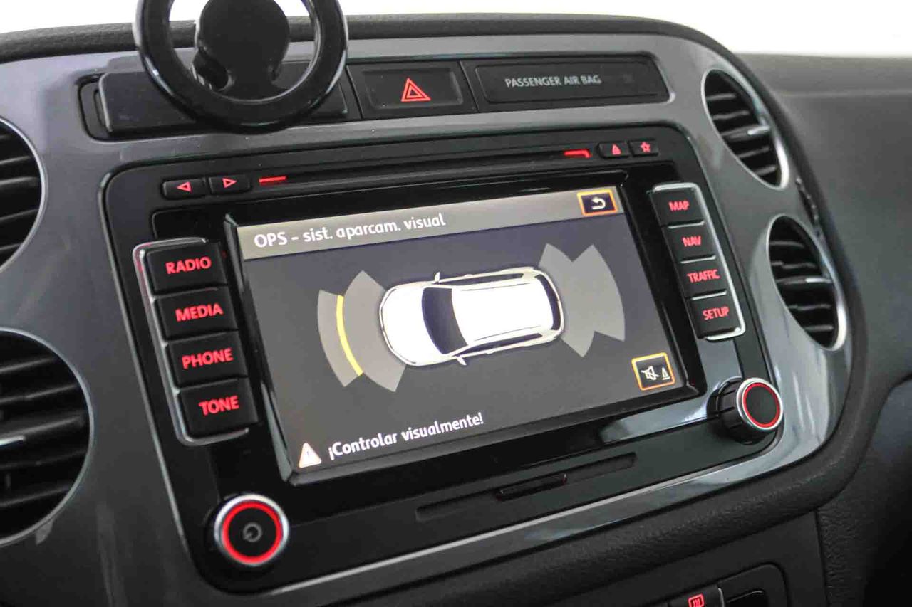 Volkswagen Tiguan 2.0 TDI 140cv 4x2 T1 BlueMotion Tech - Foto 22