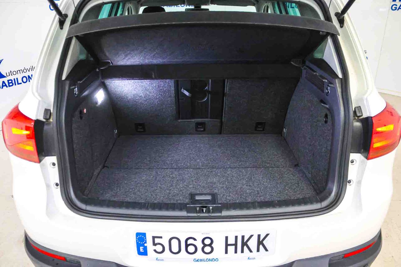 Volkswagen Tiguan 2.0 TDI 140cv 4x2 T1 BlueMotion Tech - Foto 19