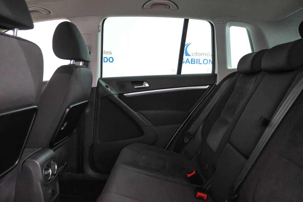 Volkswagen Tiguan 2.0 TDI 140cv 4x2 T1 BlueMotion Tech - Foto 18