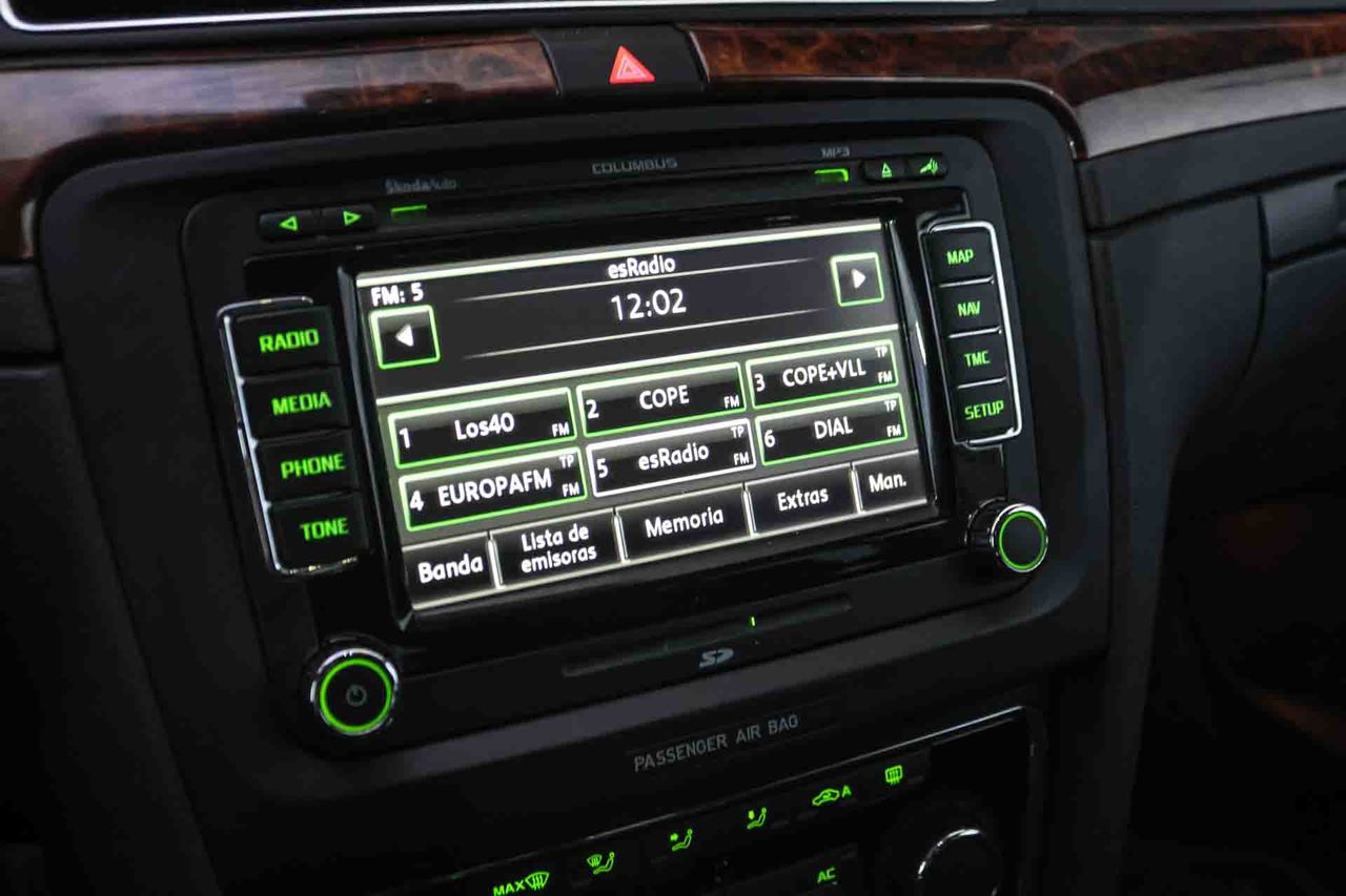 Skoda Superb Combi 3.6 V6 FSI DSG 4x4 Exclusive *Techo panorámico* - Foto 19