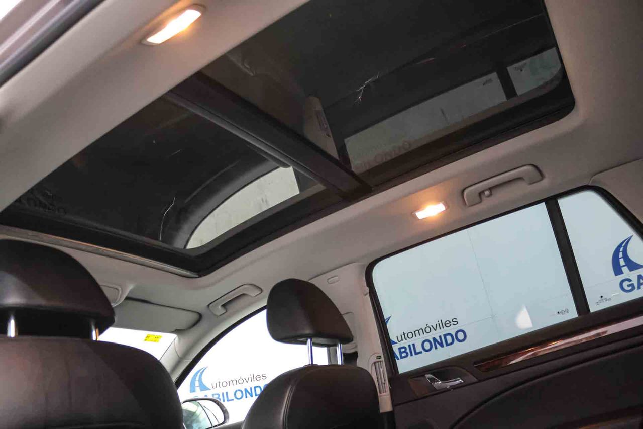 Skoda Superb Combi 3.6 V6 FSI DSG 4x4 Exclusive *Techo panorámico* - Foto 17