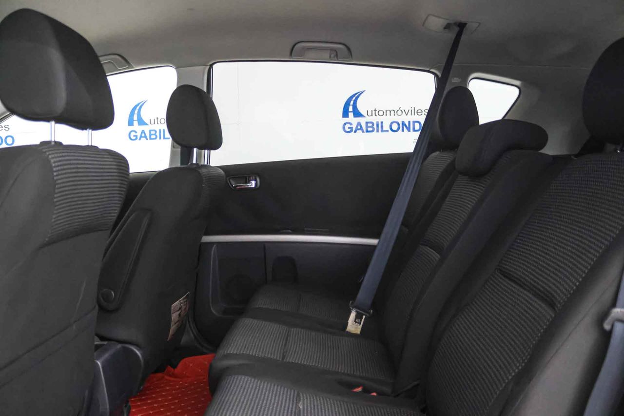 Toyota Corolla Verso 2.2 D-4D 177cv Sport *7 Plazas* - Foto 18