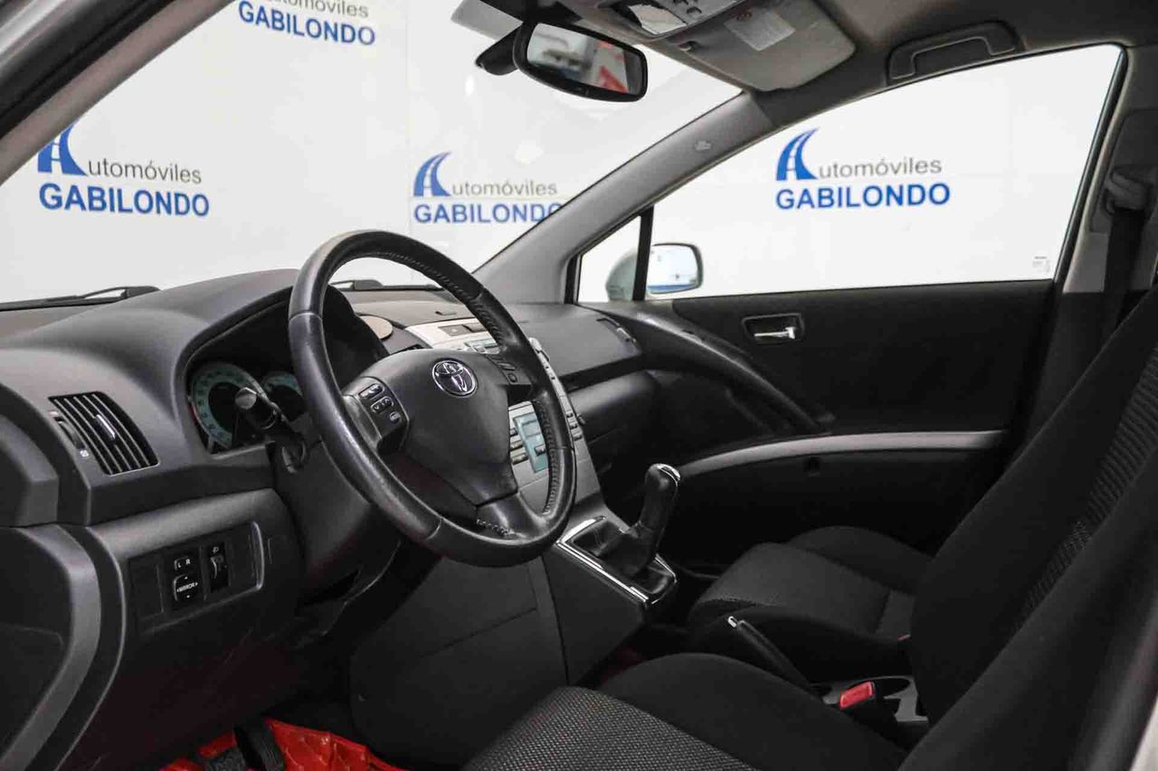 Toyota Corolla Verso 2.2 D-4D 177cv Sport *7 Plazas* - Foto 13