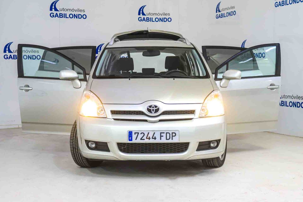 Toyota Corolla Verso 2.2 D-4D 177cv Sport *7 Plazas* - Foto 11