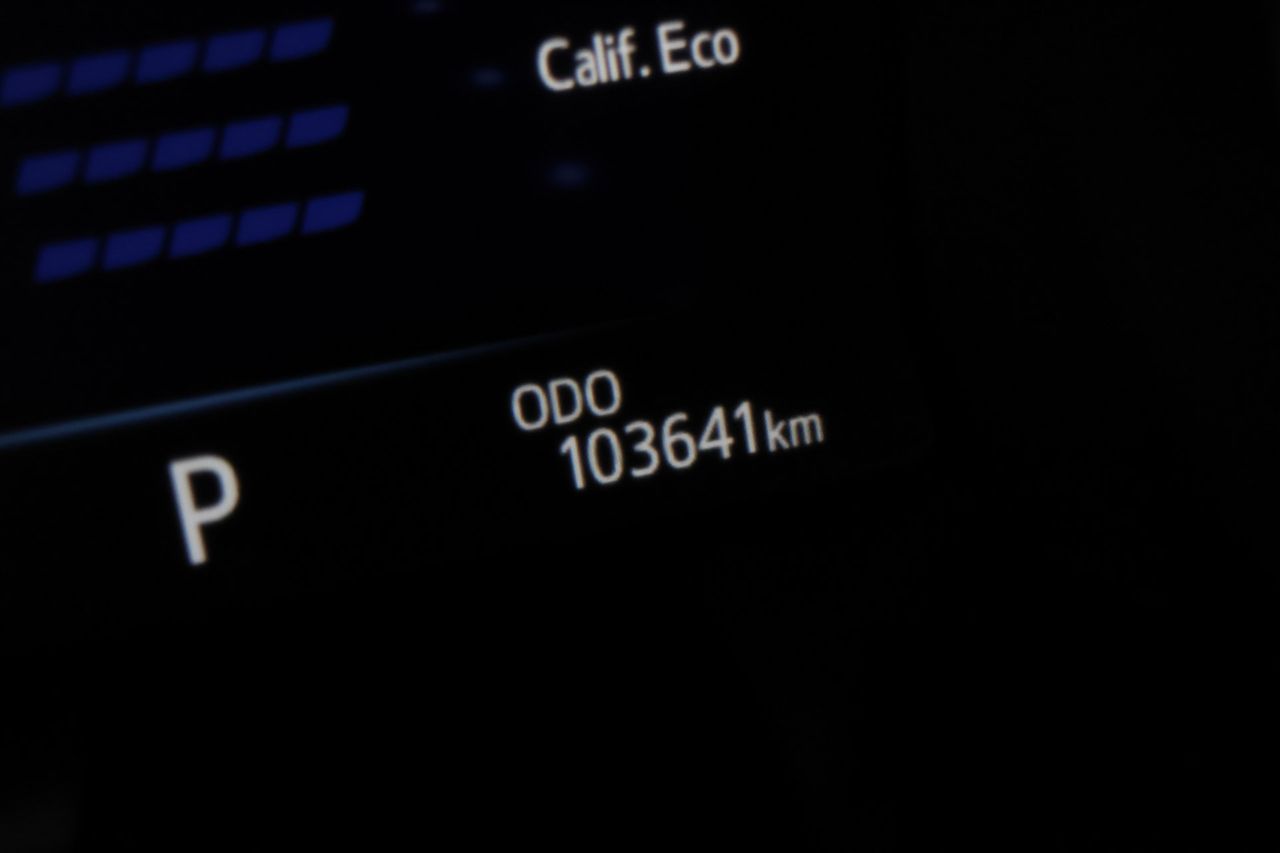 Toyota Camry 2.5 220H Advance - Foto 7