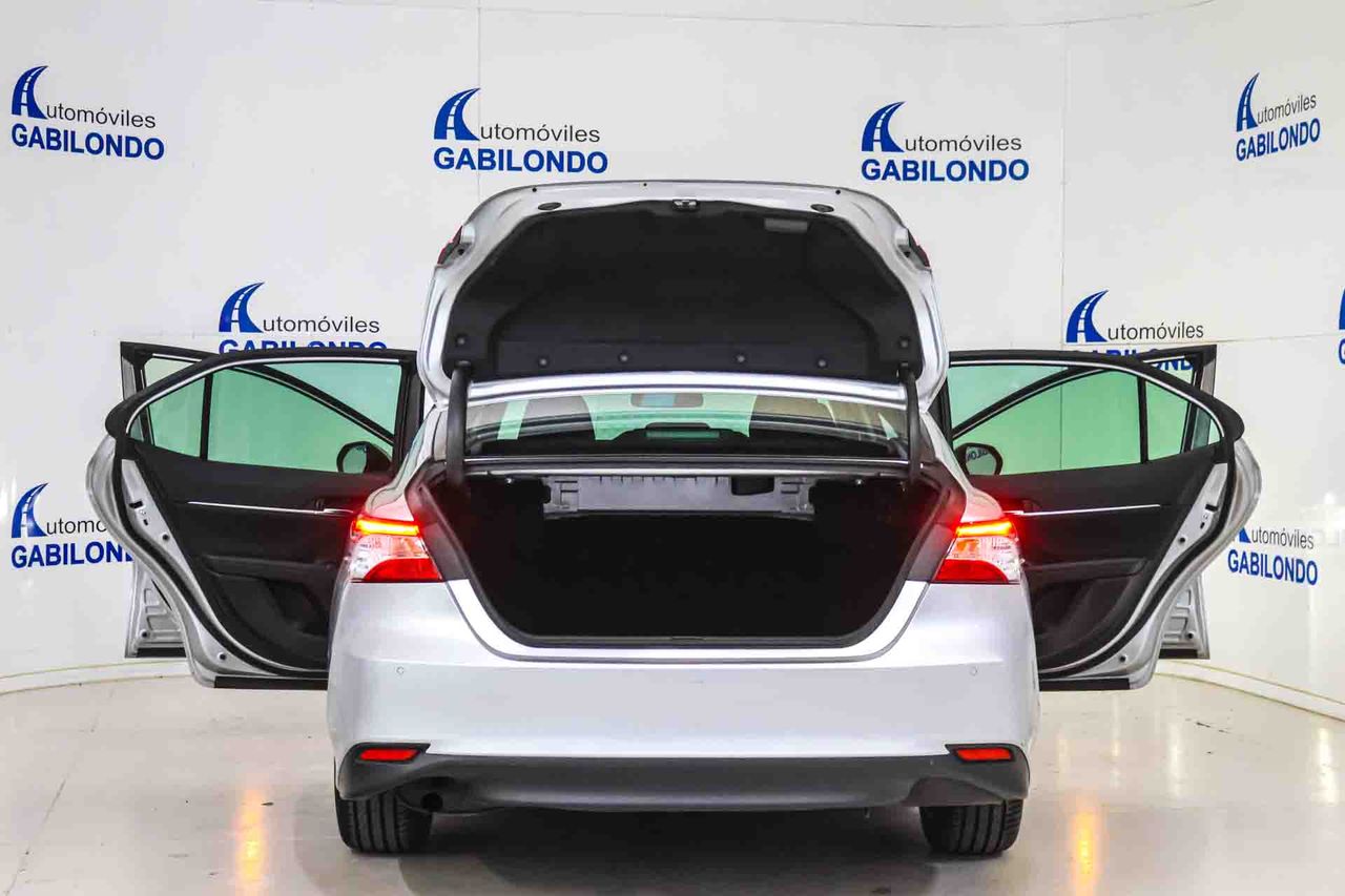 Toyota Camry 2.5 220H Advance - Foto 25