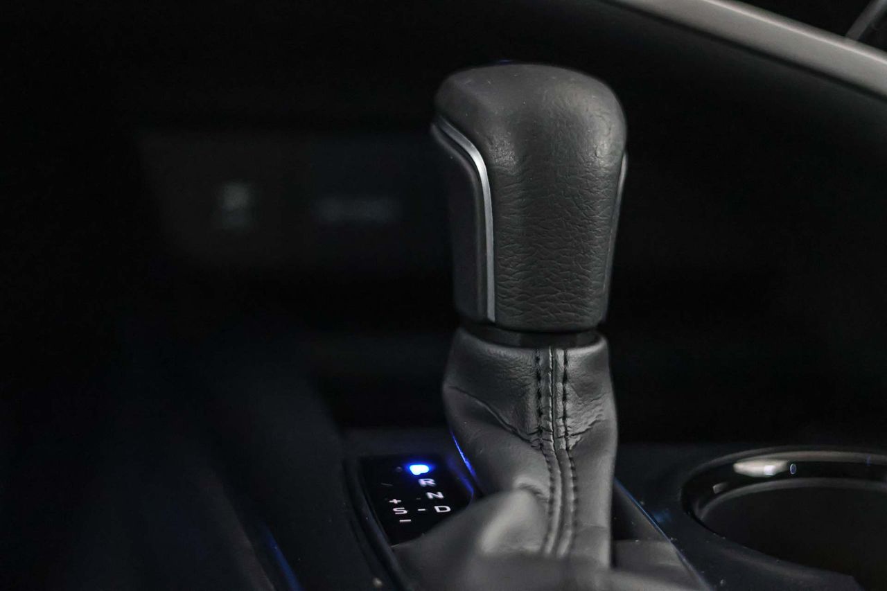 Toyota Camry 2.5 220H Advance - Foto 44