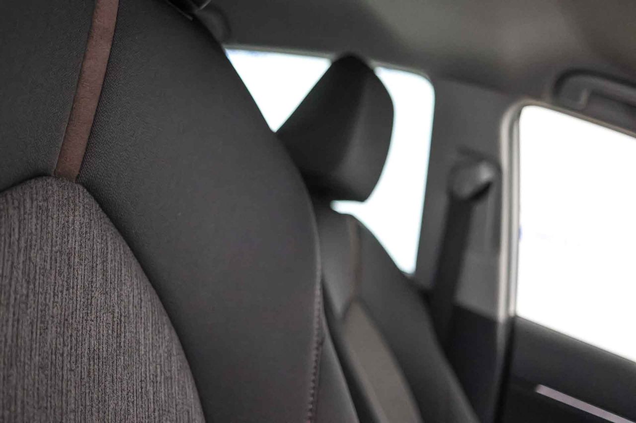 Toyota Camry 2.5 220H Advance - Foto 53