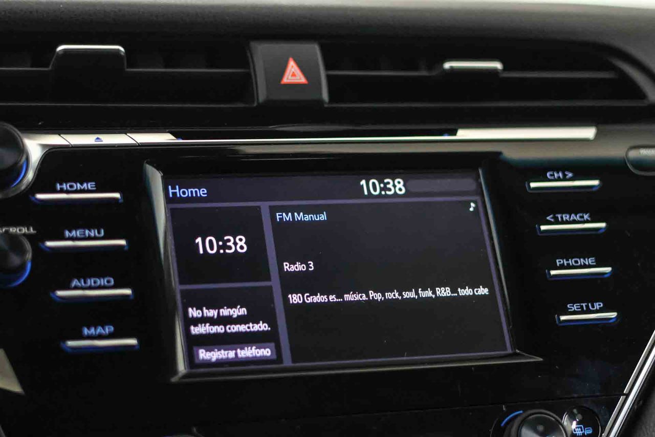 Toyota Camry 2.5 220H Advance - Foto 48