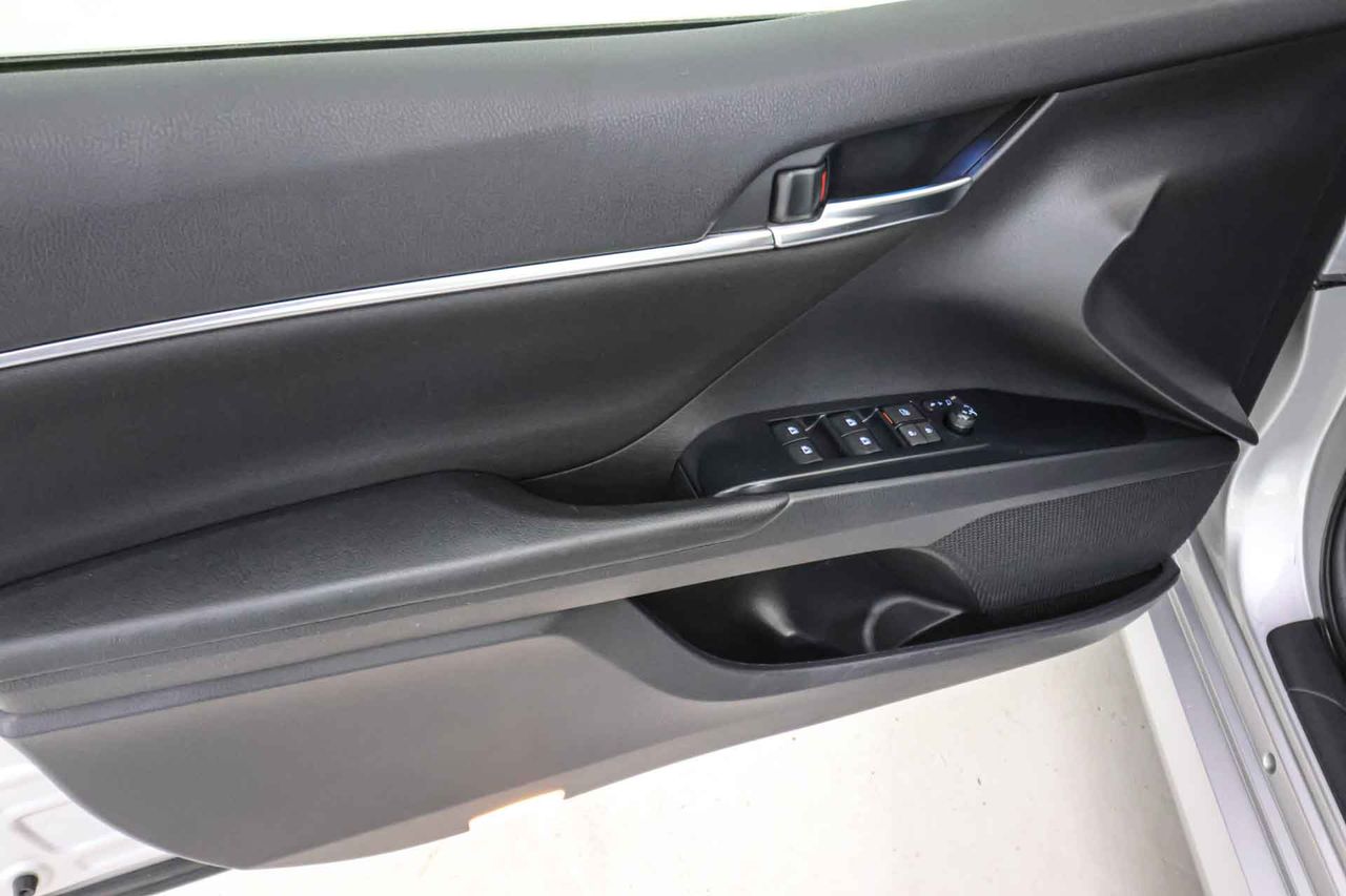 Toyota Camry 2.5 220H Advance - Foto 31