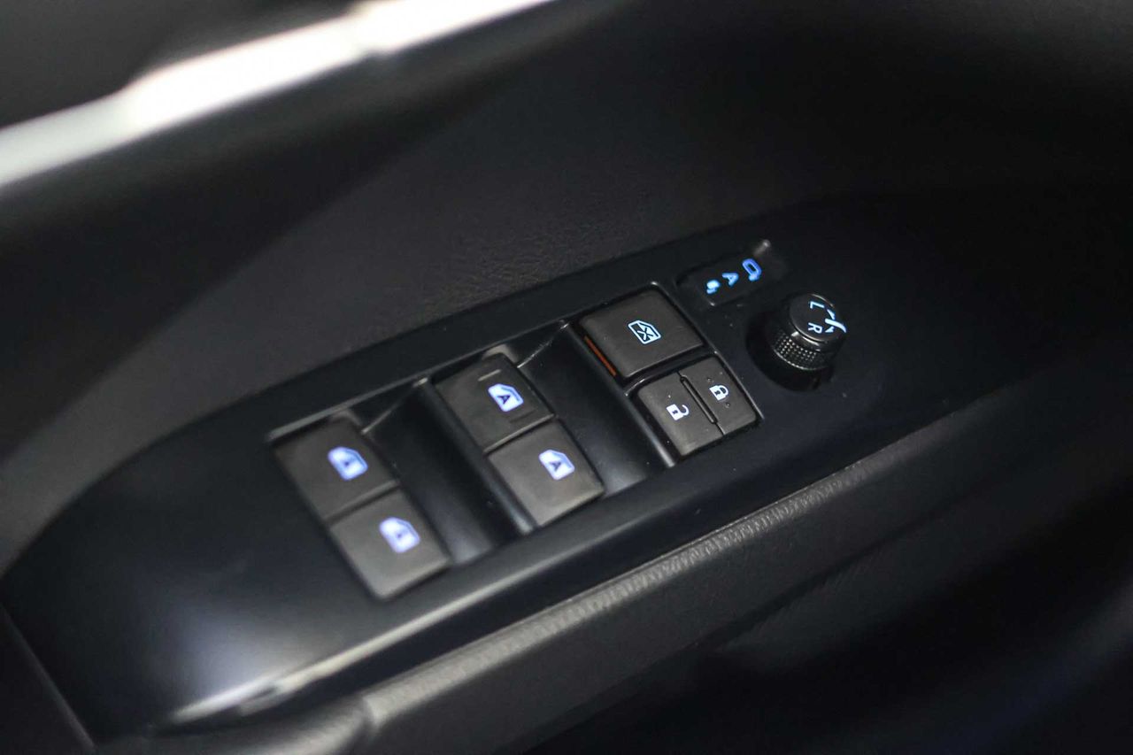 Toyota Camry 2.5 220H Advance - Foto 32