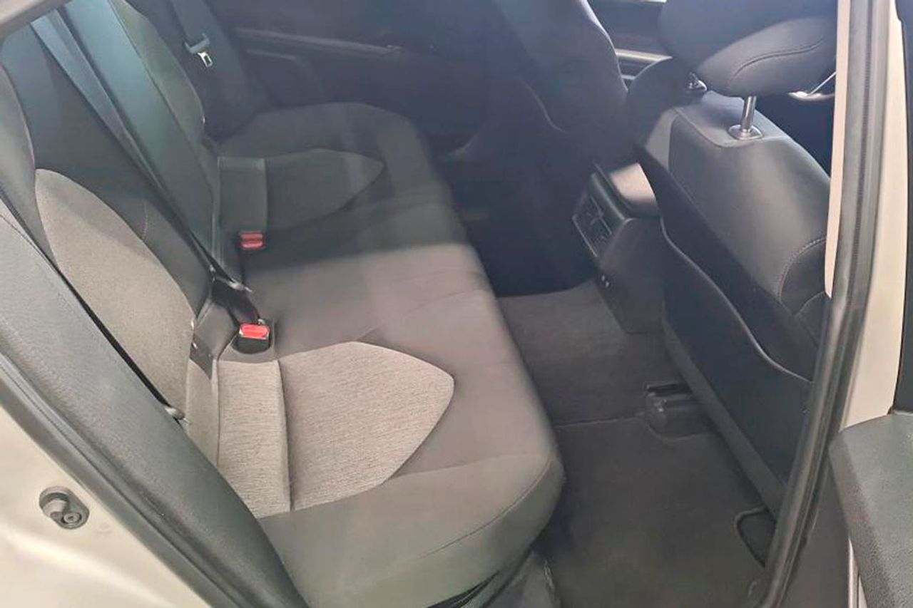 Toyota Camry 2.5 220H Advance - Foto 7