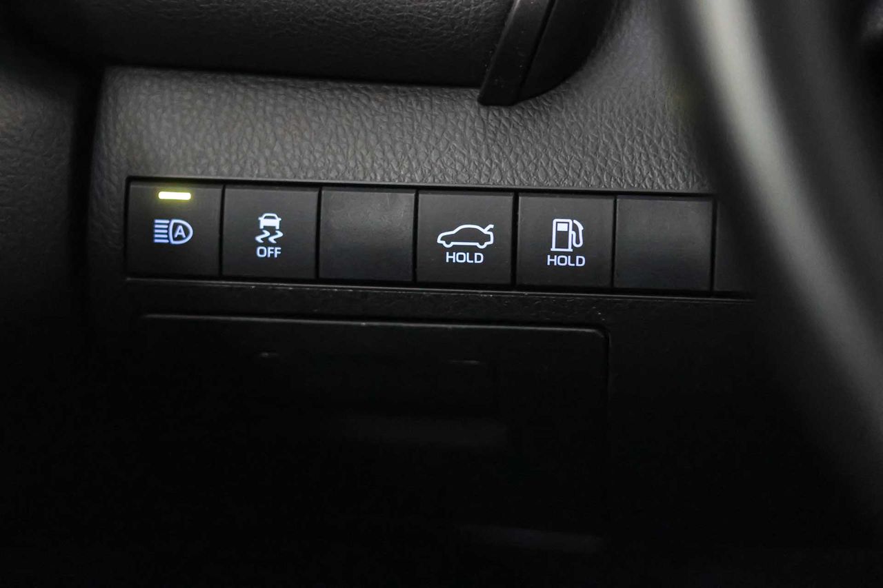 Toyota Camry 2.5 220H Advance - Foto 33