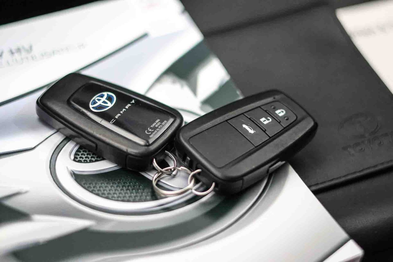 Toyota Camry 2.5 220H Advance - Foto 66