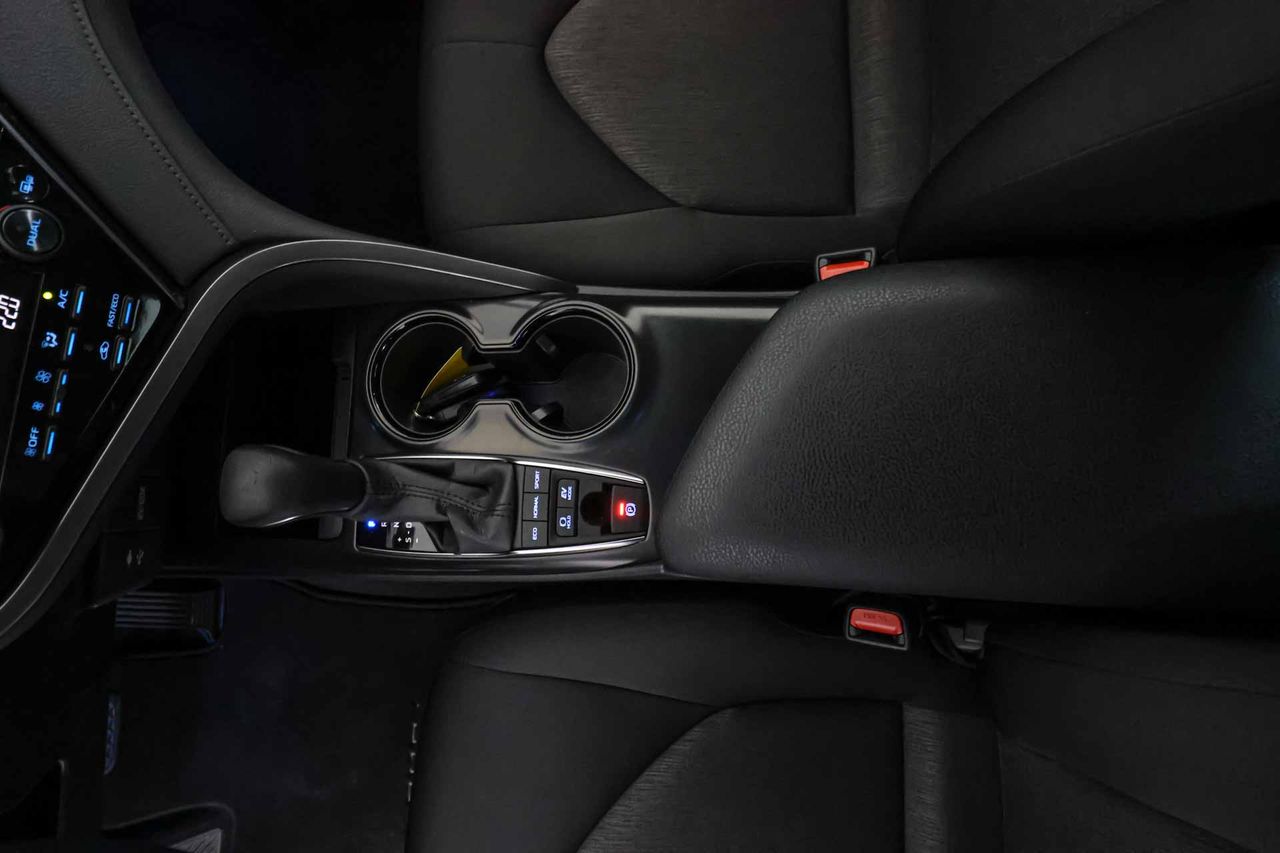 Toyota Camry 2.5 220H Advance - Foto 49