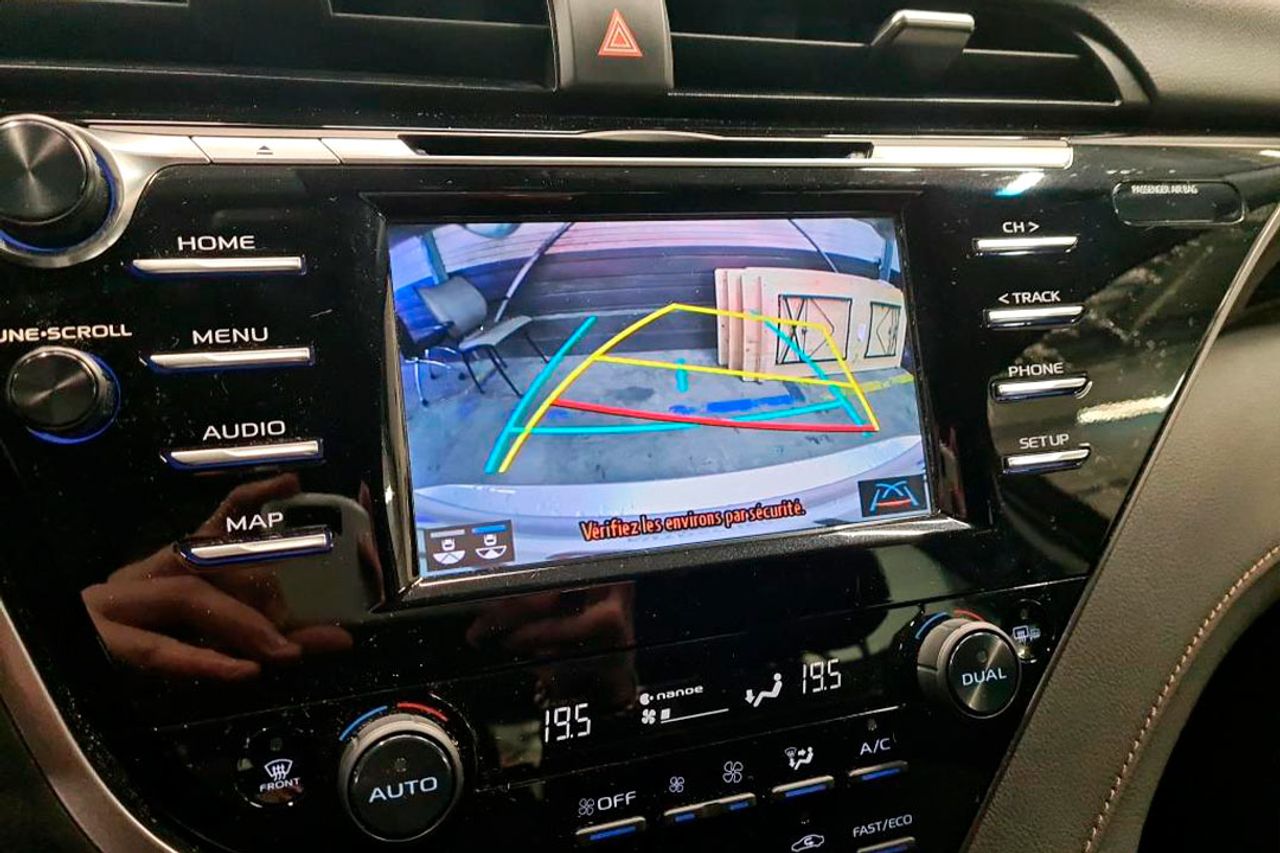 Toyota Camry 2.5 220H Advance - Foto 8