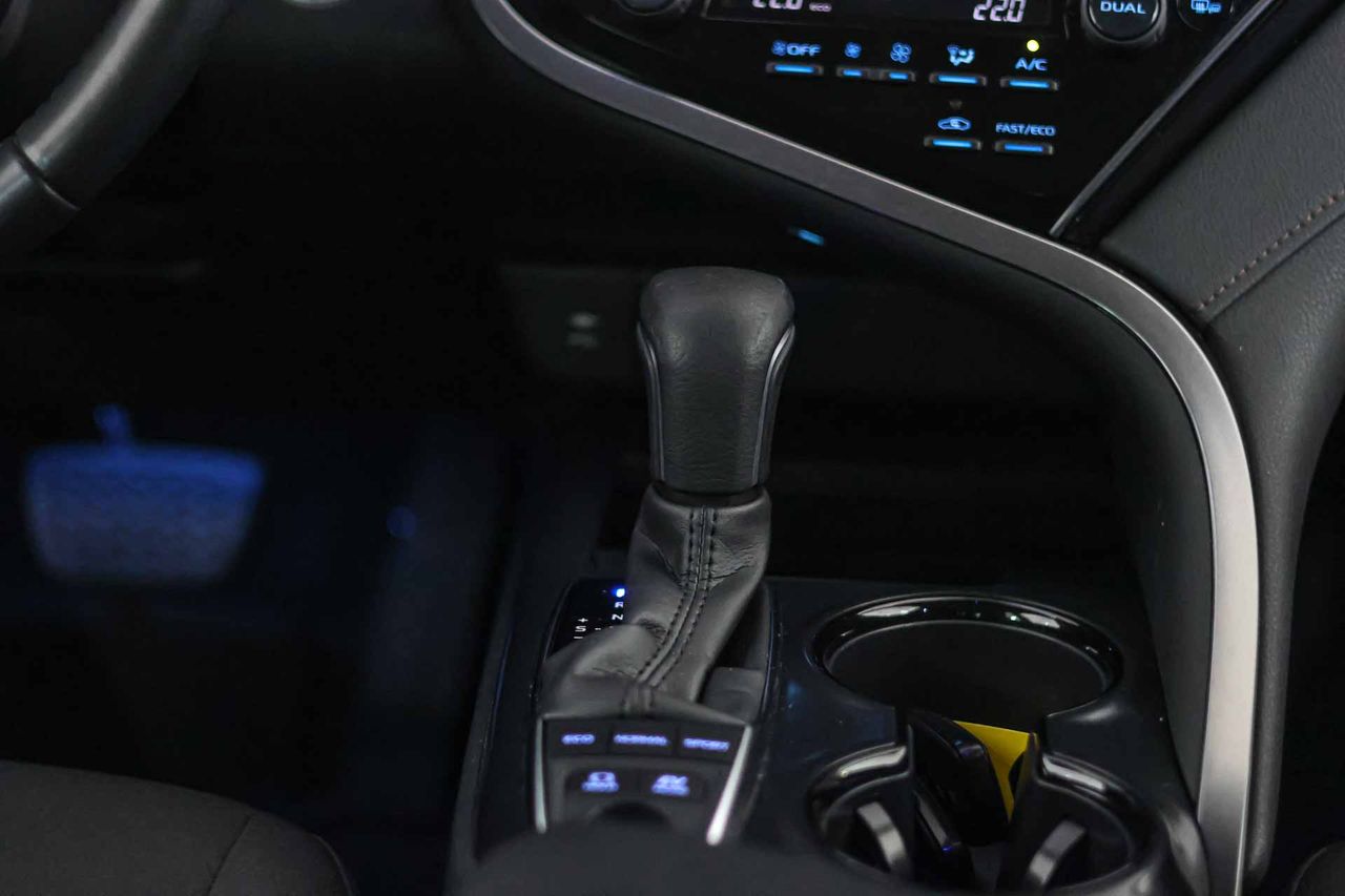 Toyota Camry 2.5 220H Advance - Foto 42