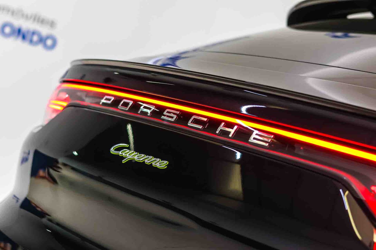 Porsche Cayenne Coupé E-Hybrid **Techo panorámico** - Foto 18