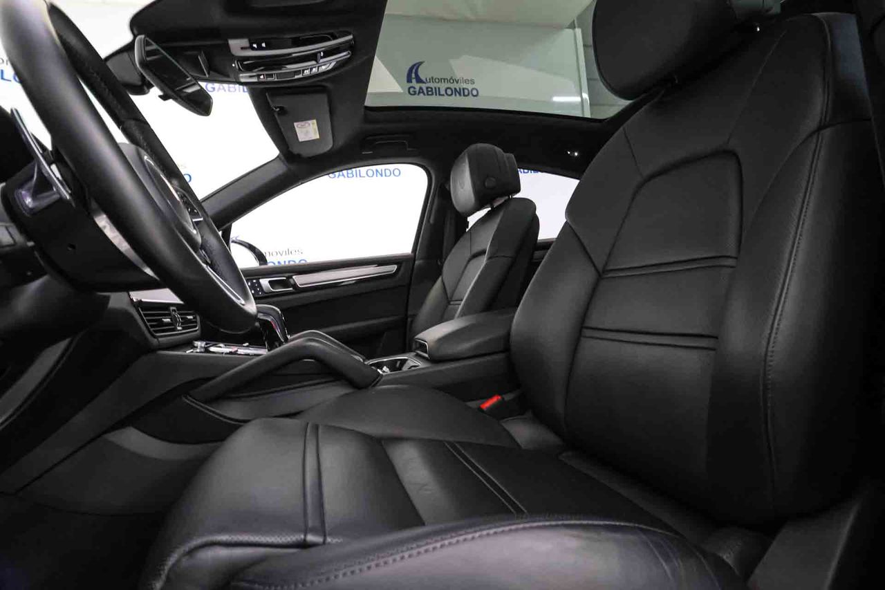 Porsche Cayenne Coupé E-Hybrid **Techo panorámico** - Foto 33
